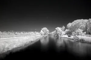 infrarosso infrared deep infrared fiume lago paesaggio natura 950nm